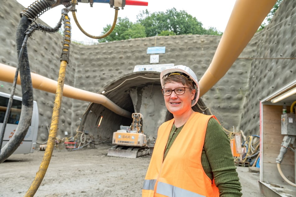 Susann Dulig ist seit 2020 Patin des Kohlbergtunnels. Um ihn zu bauen, müssen 50.000 Kubikmeter Gestein bewegt werden.