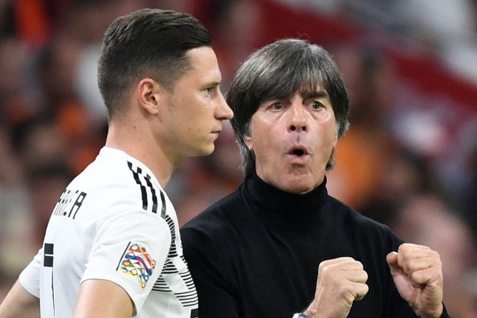Bundestrainer Joachim Löw (60) legt Draxler indirekt einen Wechsel nahe.