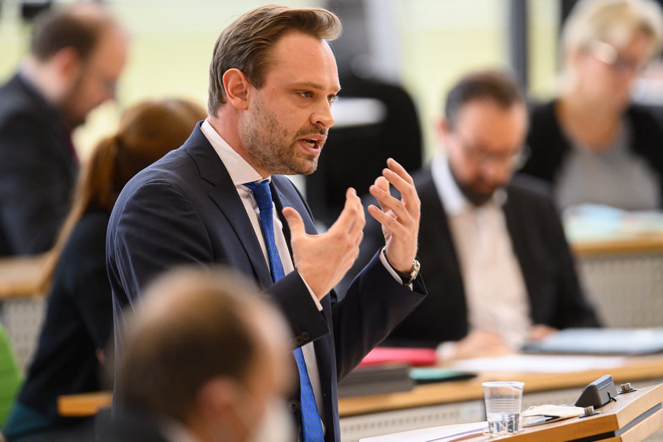 Alexander Dierks (33), CDU-Generalsekretär in Sachsen, rief am Donnerstag zu mehr Zusammenhalt in der Gesellschaft auf.