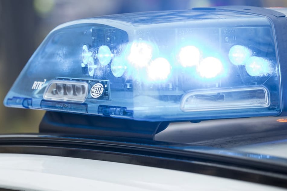 Brutale Attacke: 13-Jährige sticht in Psychiatrie auf Pflegerin ein und verletzt Opfer lebensgefährlich