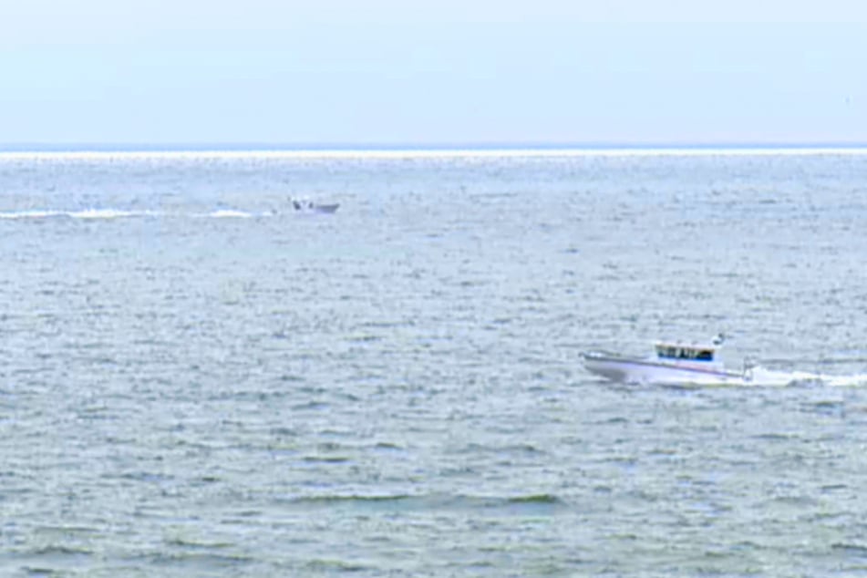 Cessna stürzt vor Küste ins Meer: Sechs Passagiere immer noch vermisst