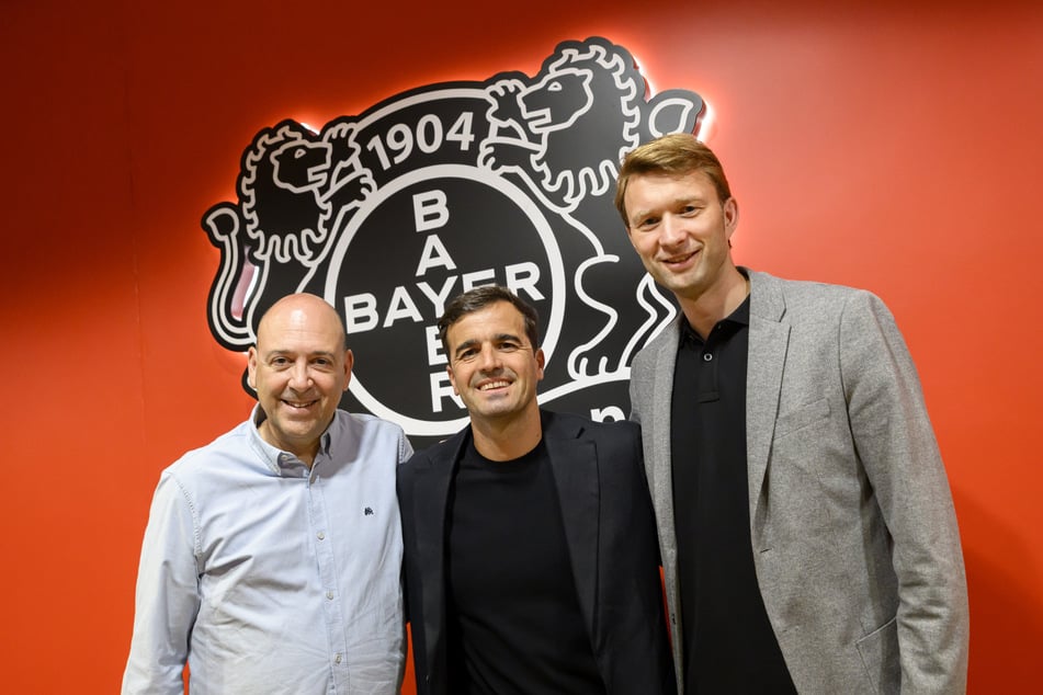 Müssen vermutlich einen Rückschlag der Titelambitionen hinnehmen: Fernando Carro (61, l.), Carles Martínez Novell (41, M.) und Simon Rolfes (44).