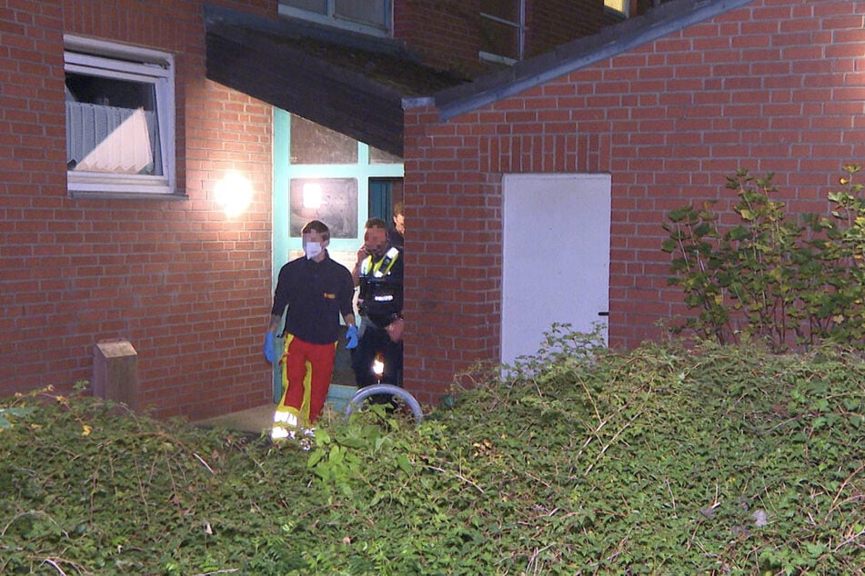 Bei einer Geburtstagsfeier in Hamburg rückte am Freitagabend die Polizei aus.