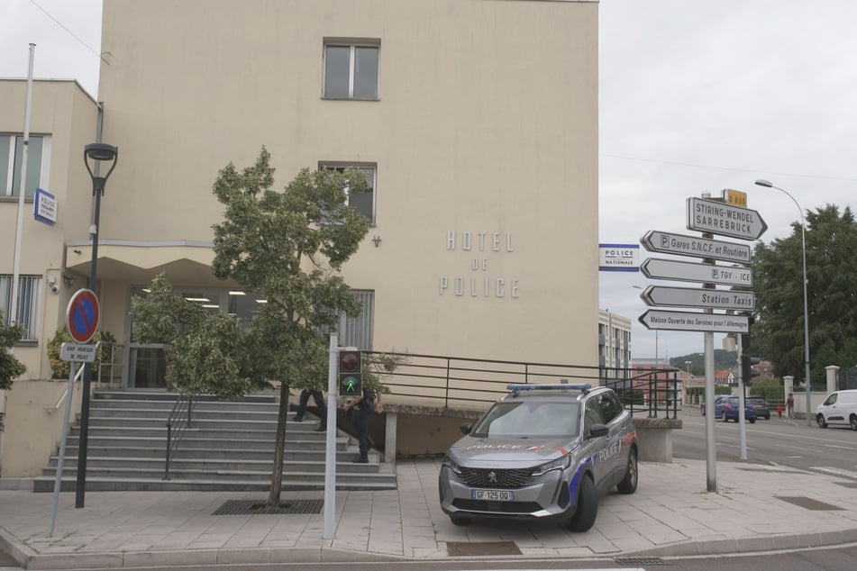 Das Polizeirevier in Forbach: Der 55-jährige Deutsche wurde wieder aus dem Gewahrsam entlassen.