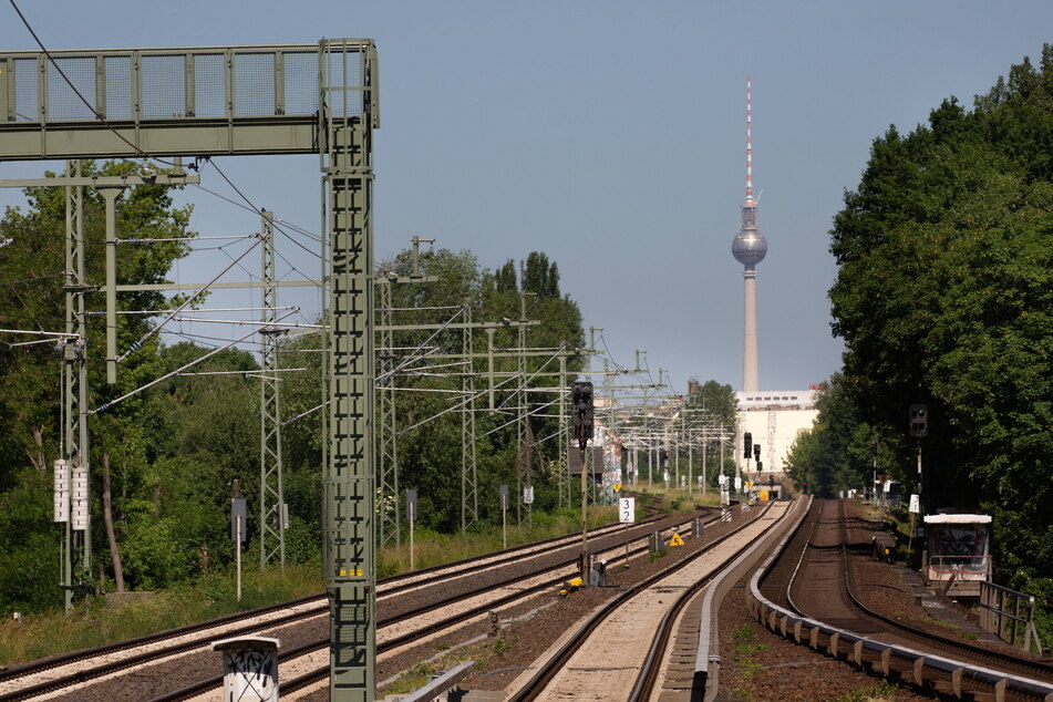 Nächster Halt: Berlin. Ab Sommer 2022 soll das von Chemnitz aus endlich wieder möglich sein.