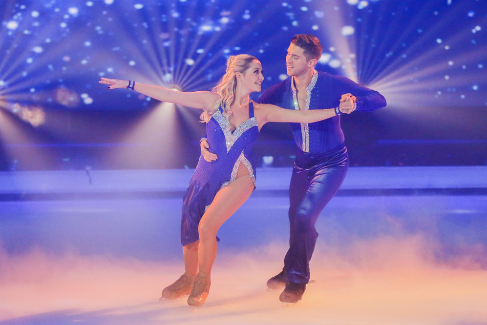 Joey Heindle nahm im vergangenen November an der Sat.1-Show "Dancing on Ice" teil. An seiner Seite seine Freundin Ramona.