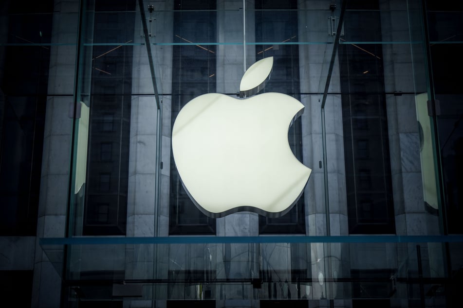 Der Verein Deutsche Umwelthilfe unterstellt dem Weltunternehmen Apple dreistes Greenwashing - und bekam vor Gericht nun Recht.