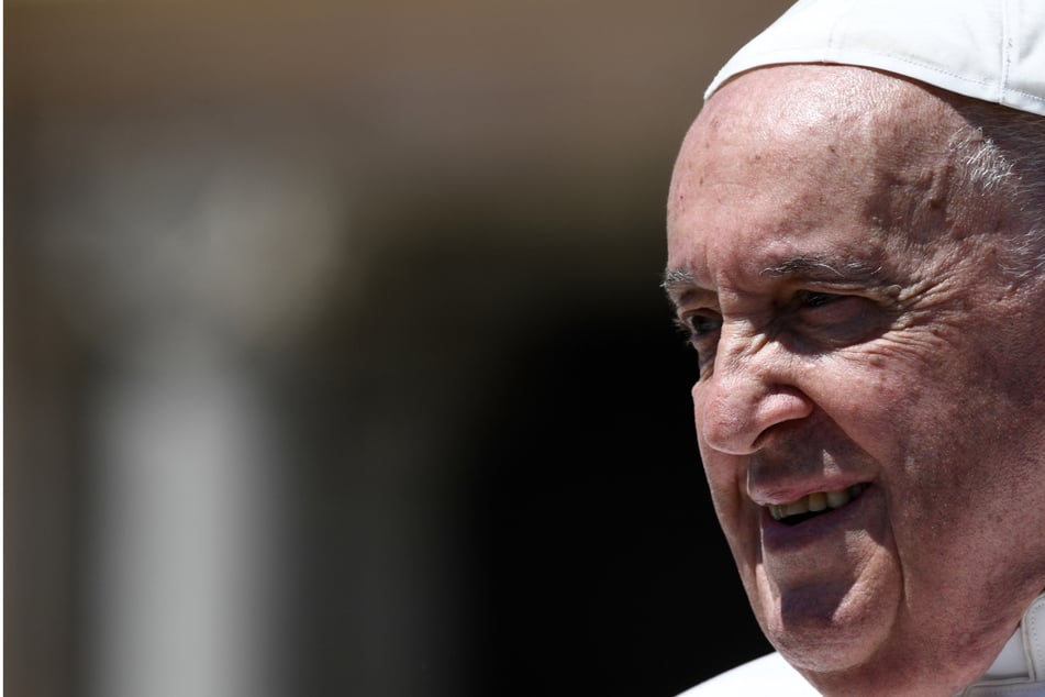 Pope Francis again used a vulgar term for gay men in a recent meeting with priests in Rome, Italian media reports said Wednesday.