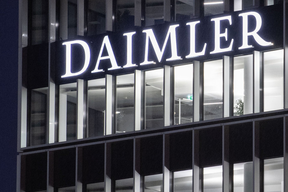 Heute ist Schluss! Künftig heißt Daimler...