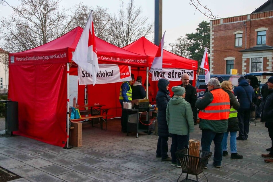 Viele LVB-Mitarbeitende legen am Wochenende ihre Arbeit nieder.