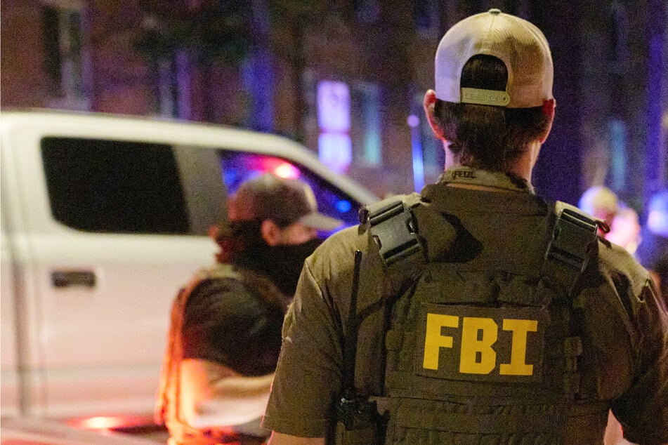 Personalmangel! FBI senkt Hürden für Freier und Tierquäler