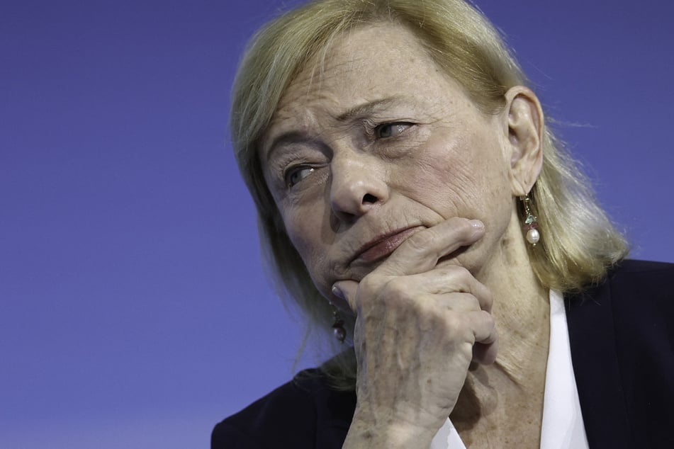 Maine governor criticized for nixing state data center moratorium: "Simply wrong"