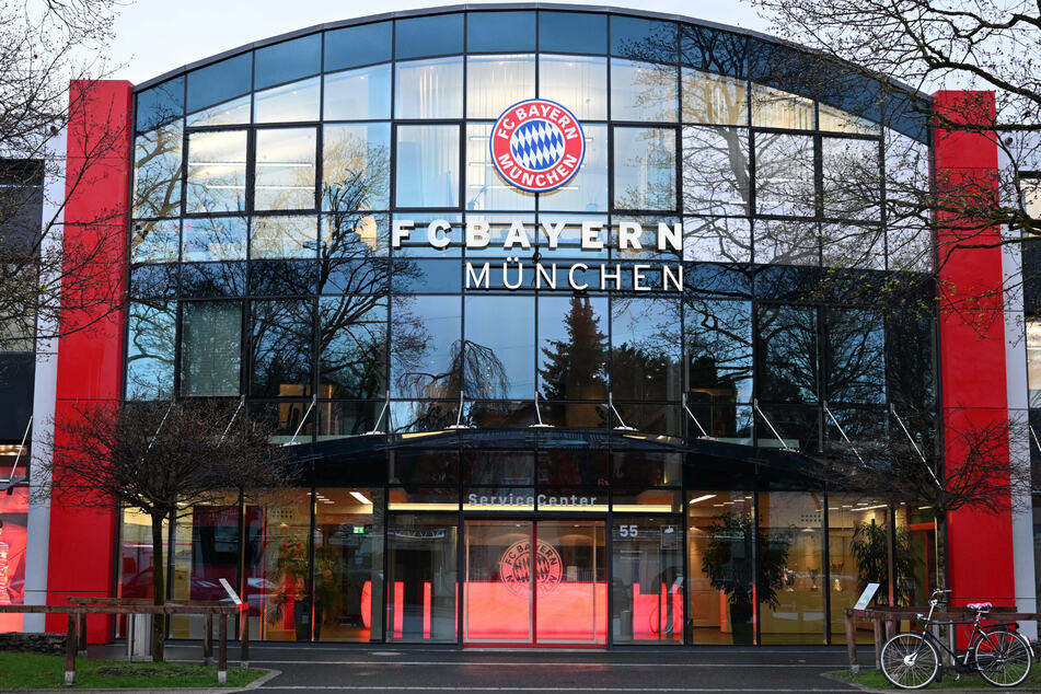 Der FC Bayern will sich ein genaueres Bild der Lage machen und dann eine Entscheidung über den Deal treffen.