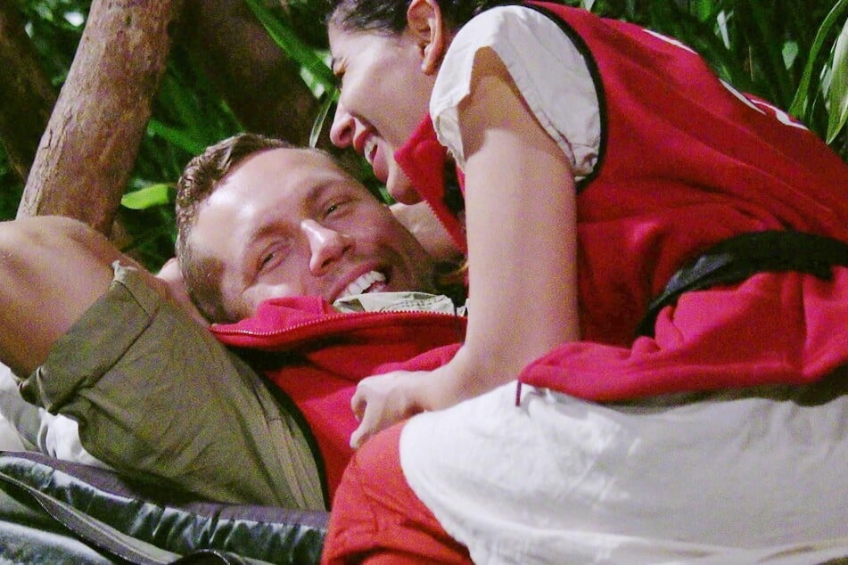 Geht da mehr zwischen Patrick Romer (30, l.) und Eva Benetatou (33, r.)?