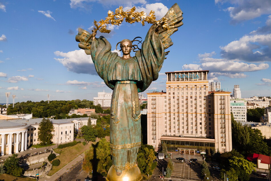 Luftaufnahme vom Maidan: Denkmal auf dem Unabhängigkeitsplatz in Kiew.