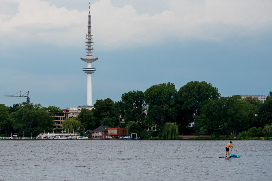 Die kommenden Tage wird es oft dicke Wolken in Hamburg zu sehen geben.