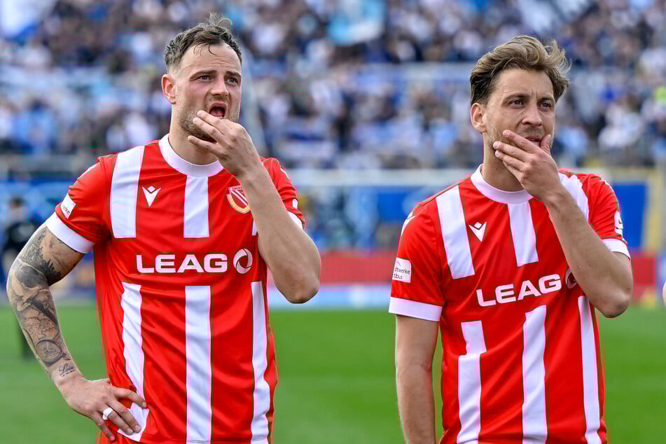 Timmy Thiele (34, l.) und Dennis Slamar (31) zählten jahrelang zu den Leistungsträgern und spielen aktuell keine Rolle mehr.