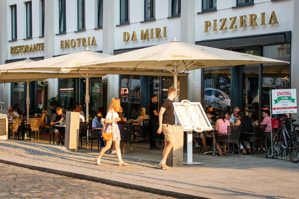 Extrem beliebt in Dresden: Bei diesem Italiener müsst Ihr unbedingt bestellen!
