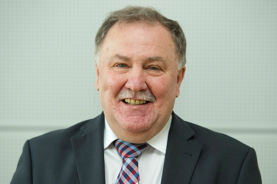 Der frühere Generalstaatsanwalt Klaus Fleischmann (69) untersucht im Auftrag des Innenministeriums den Korruptionsskandal bei der Polizei.