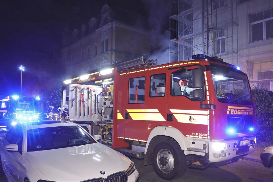 Die Feuerwehr kam genau rechtzeitig, um den Brand zu löschen.