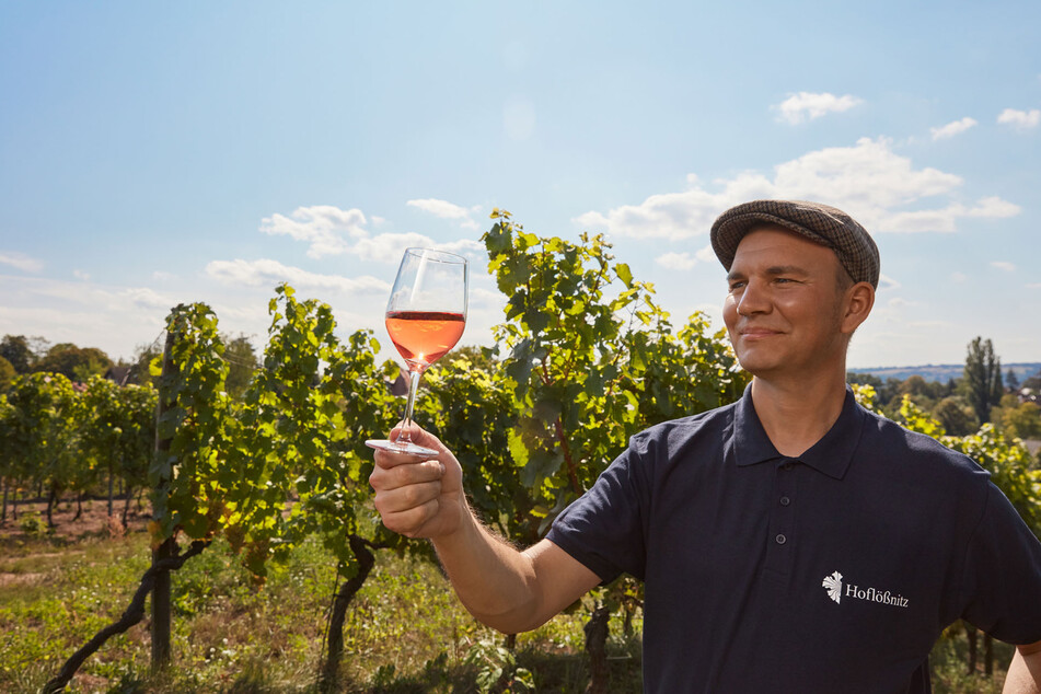 Felix Hößelbarth (40), Vorsitzender des Sächsischen Weinbauverbandes, findet es bedauerlich, dass die Ausschreibung des Auswärtigen Amtes an Sachsens Winzern vorbeiging.