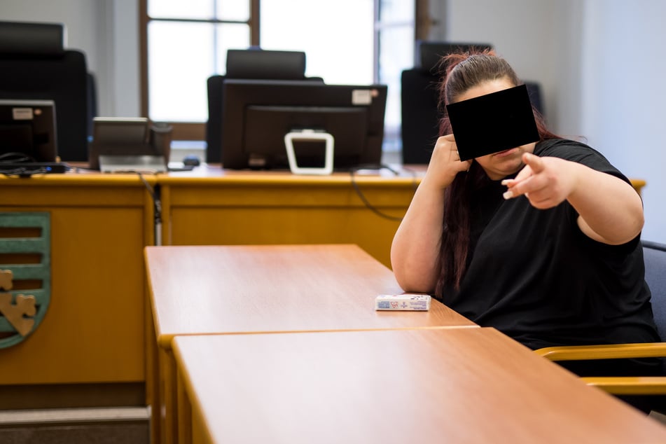 Leipzig: Tragödie hinter Gittern: Sie gab ihrem Freund den "Todeskuss" - doch JVA trägt Mitschuld