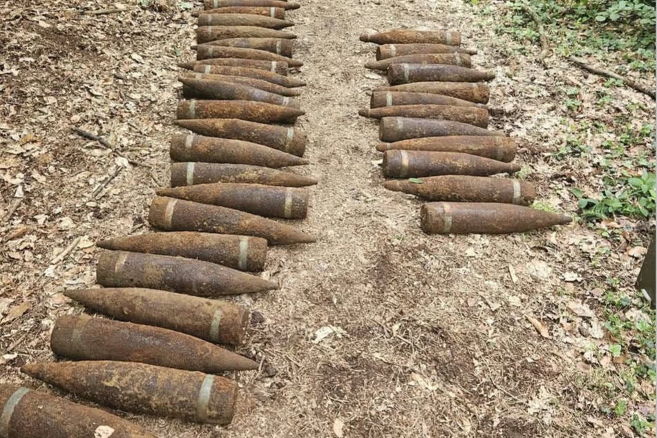 Mitten im Wald: 1,5 Tonnen Weltkriegsmunition entdeckt