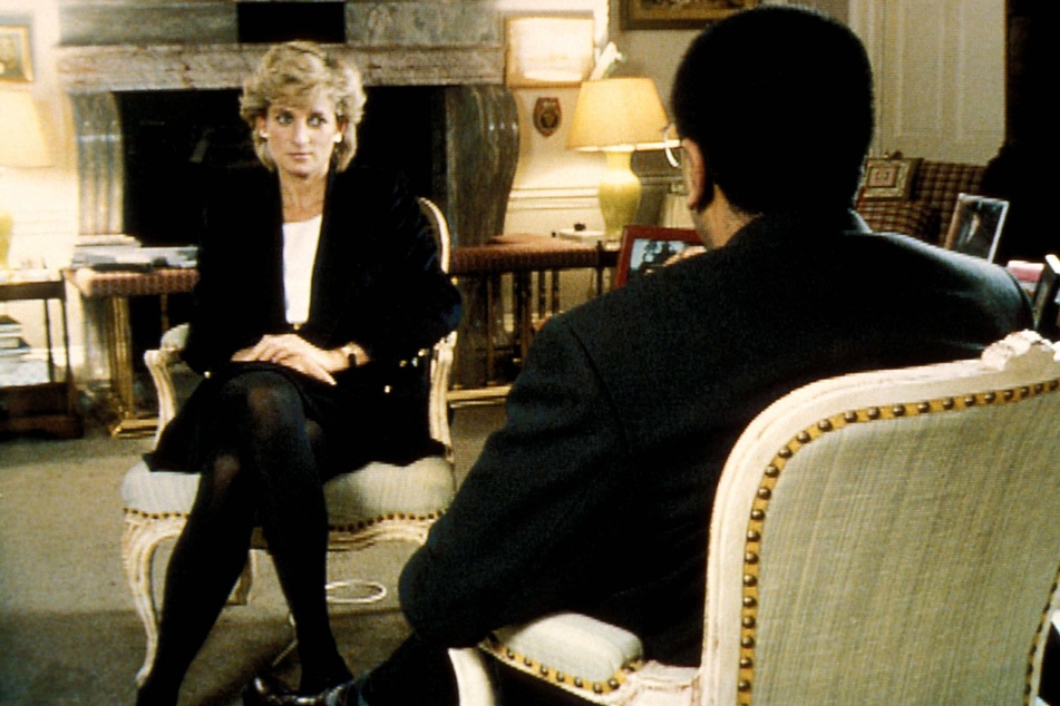 Princess Diana, sitting with journalist Martin Bashir during the infamous 1995 interview. (Archive image.)