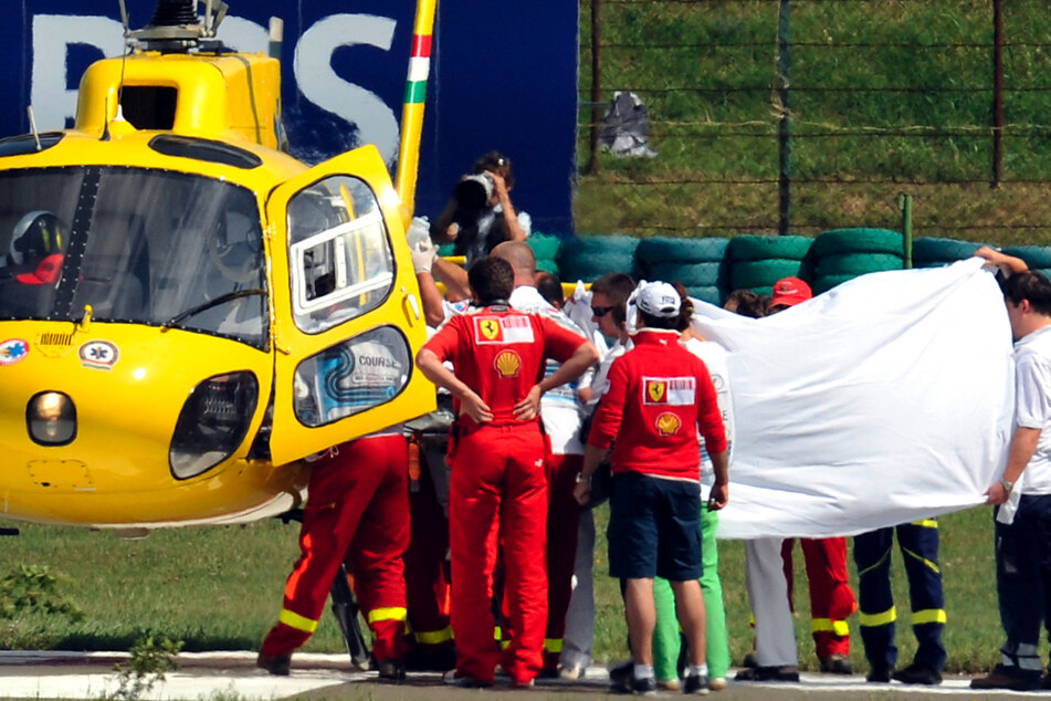 Schockstarre, Fassungslosigkeit! Nach dem schweren Unfall wurde der Brasilianer mit einem Helikopter in eine Klinik geflogen.