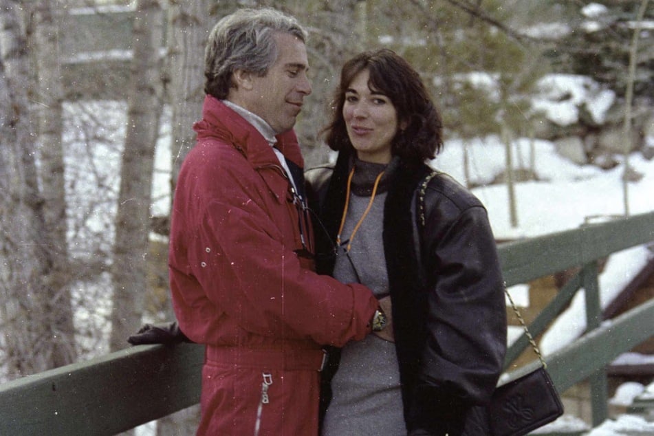 This undated trial evidence image obtained December 8, 2021, from the US District Court for the Southern District of New York shows British socialite Ghislaine Maxwell (r.) and US financier Jeffrey Epstein (l.)