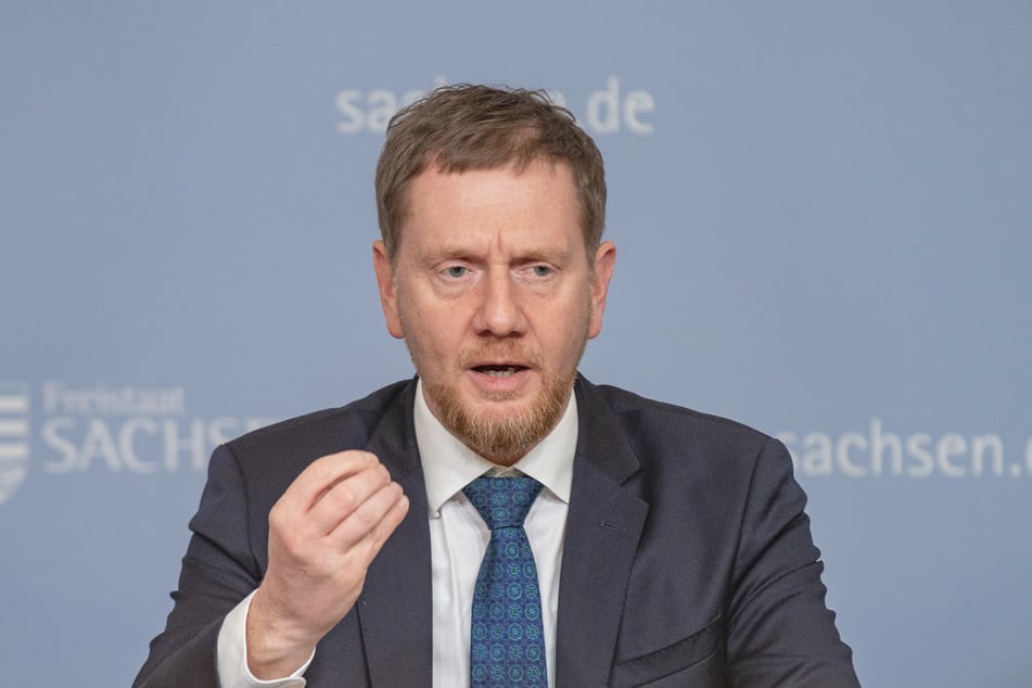 Sachsens Ministerpräsident Michael Kretschmer (50, CDU) hat sich erstmals öffentlich zu dem blutigen Angriff in einer Dresdner Straßenbahn geäußert. (Archivfoto)
