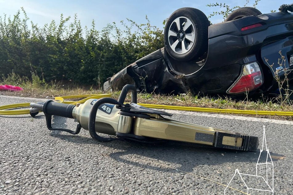 Bei Quedlinburg überschlug sich ein Subaru. Der Fahrer kam ums Leben.