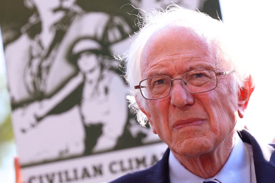 Senator Bernie Sanders' office set on fire by unidentified arsonist