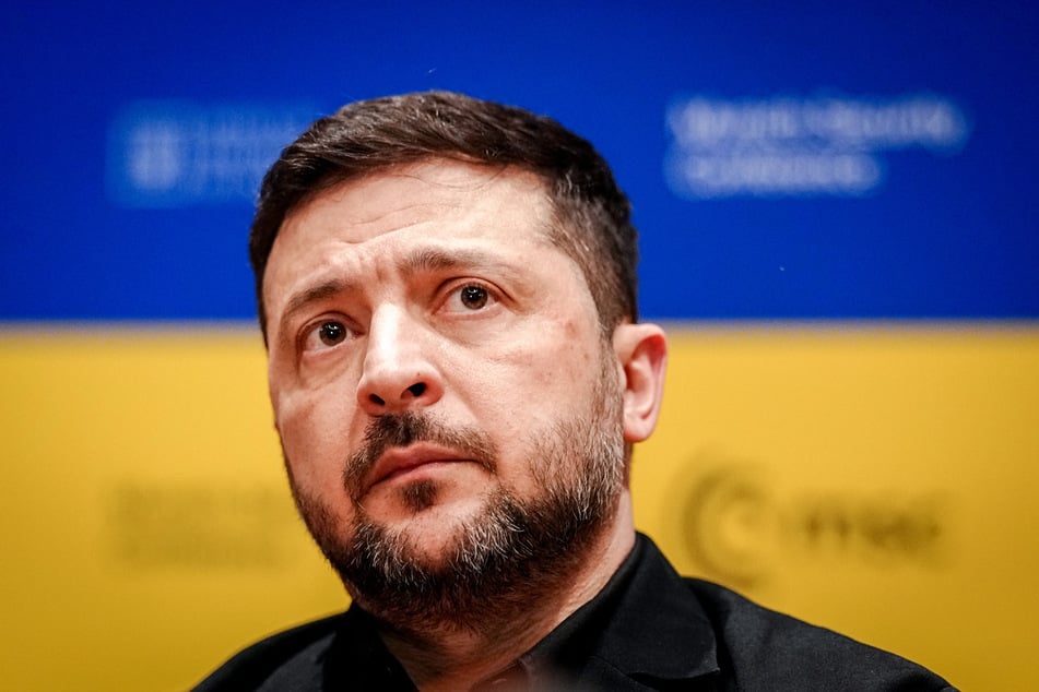 Die Ukraine lässt wieder Drohnen bis weit nach Russland fliegen. Moskau ignoriere jeden Vorschlag für eine Waffenruhe, sagt Präsident Selenskyj. (Archivbild)