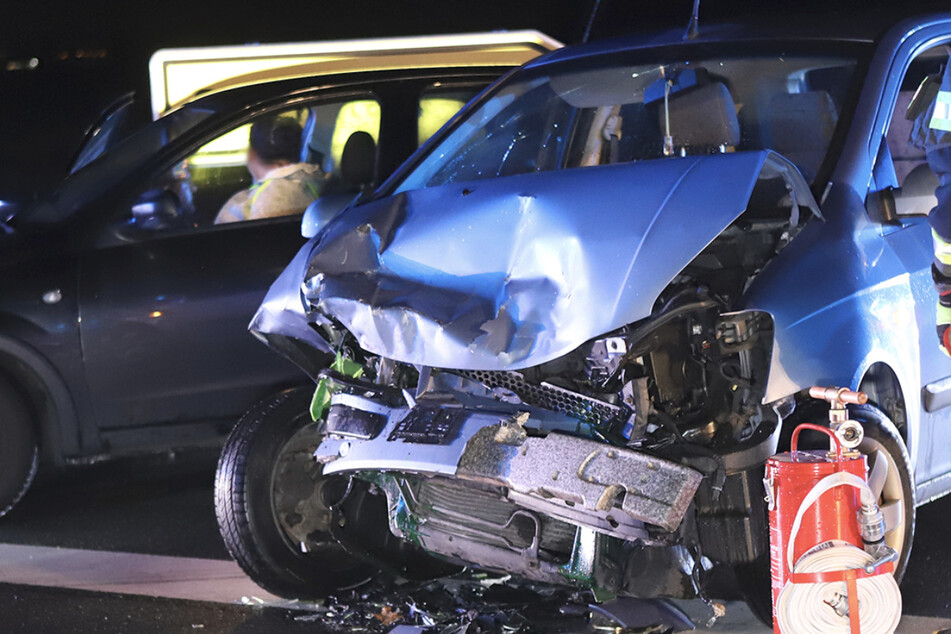 Stoppschild überfahren: Unfall mit fünf Schwerverletzten in Südhessen