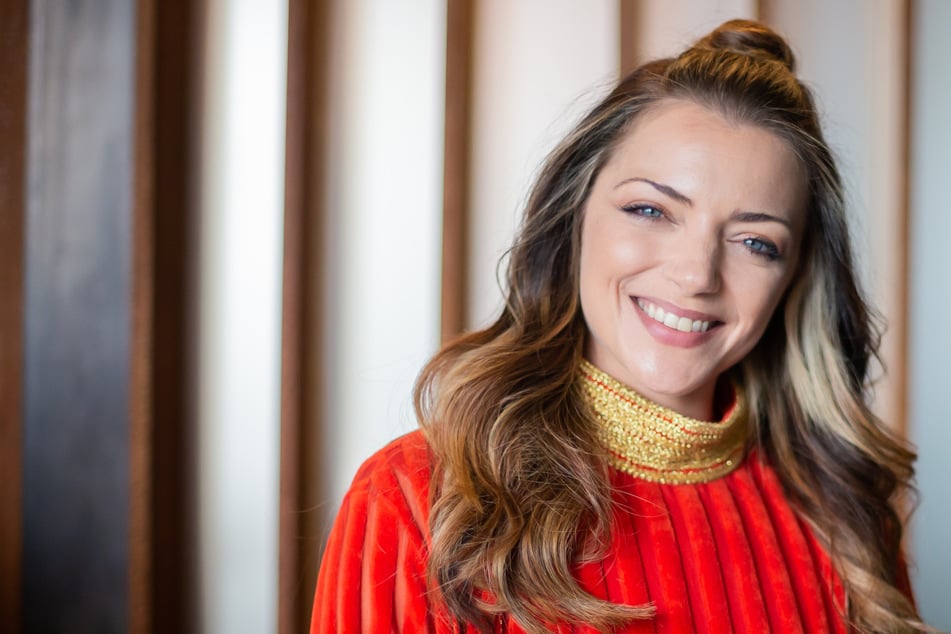 GZSZ: Babyglück bei Anne Menden: Schauspielerin ist erstmals Mama geworden