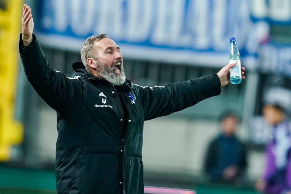 HSV-Coach Tim Walter (47) vermisste gegen Kaiserslautern die nötige Kaltschnäuzigkeit bei seiner Mannschaft.
