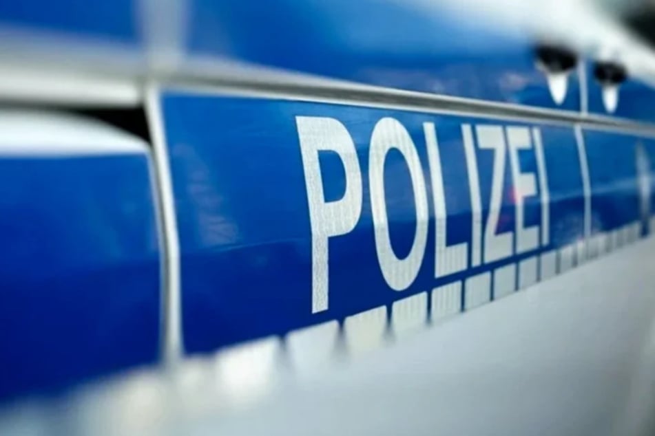 Auto streift Kind, Fahrer flüchtet: Wer hat etwas gesehen?