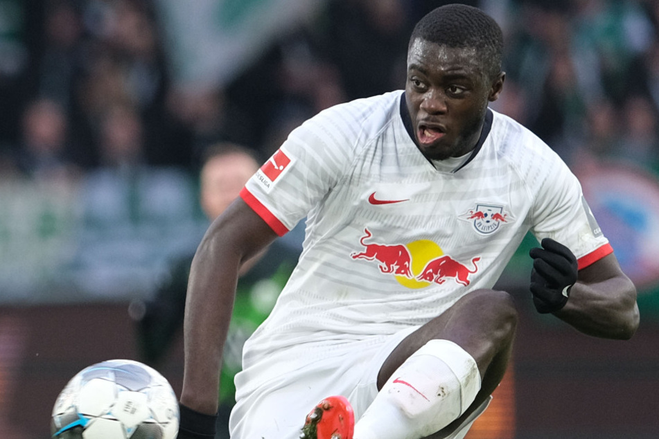 Der Leipziger Verteidiger Upamecano (21) wird von mehreren Clubs aus ganz Europa gejagt.