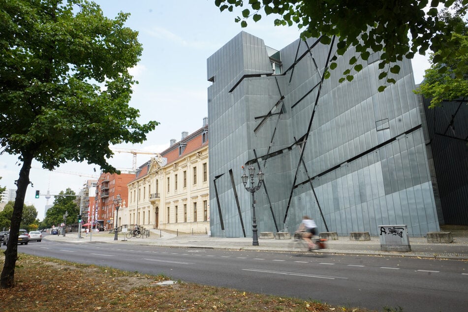 Das Jüdische Museum in Berlin wurde von Star-Architekt Daniel Libeskind (79) entworfen.