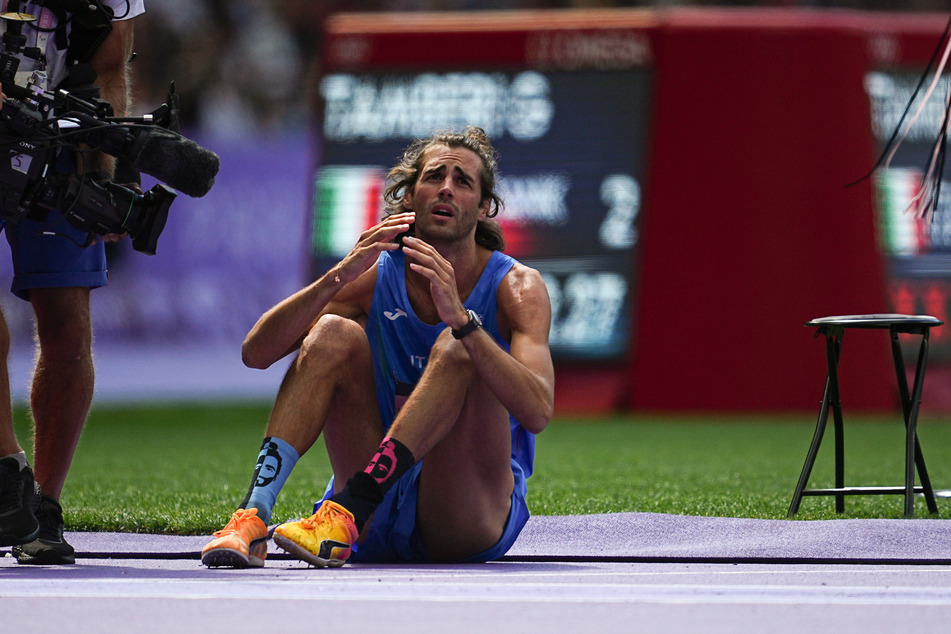 Schon vor der Qualifikation für das Olympia-Finale plagte Gianmarco Tamberi (32) ein Nierenstein. Er sprang trotzdem und setzte sich durch.