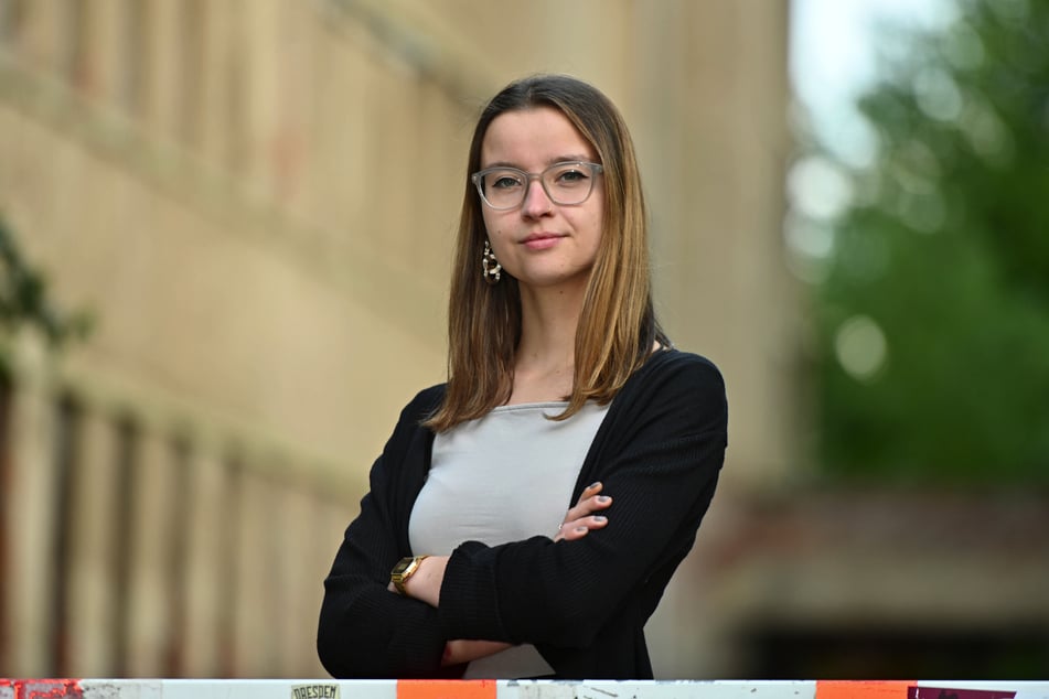 Als Stadträtin Anne Herpertz (26) eine Rede hielt, stürmte ein Mann auf sie los. (Archivbild)