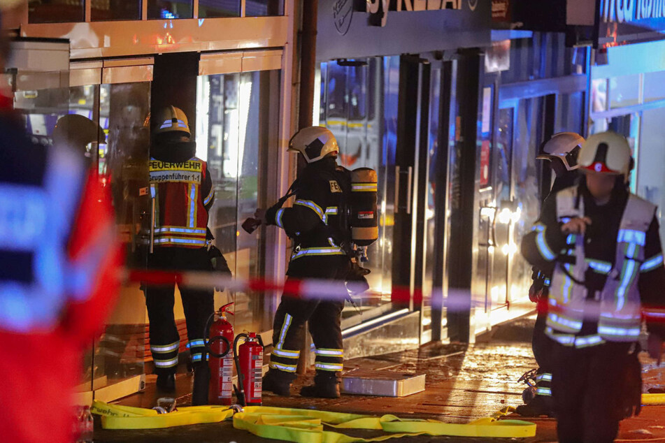 Die Feuerwehr konnte den Brand in dem Elberfelder Restaurant rasch löschen.