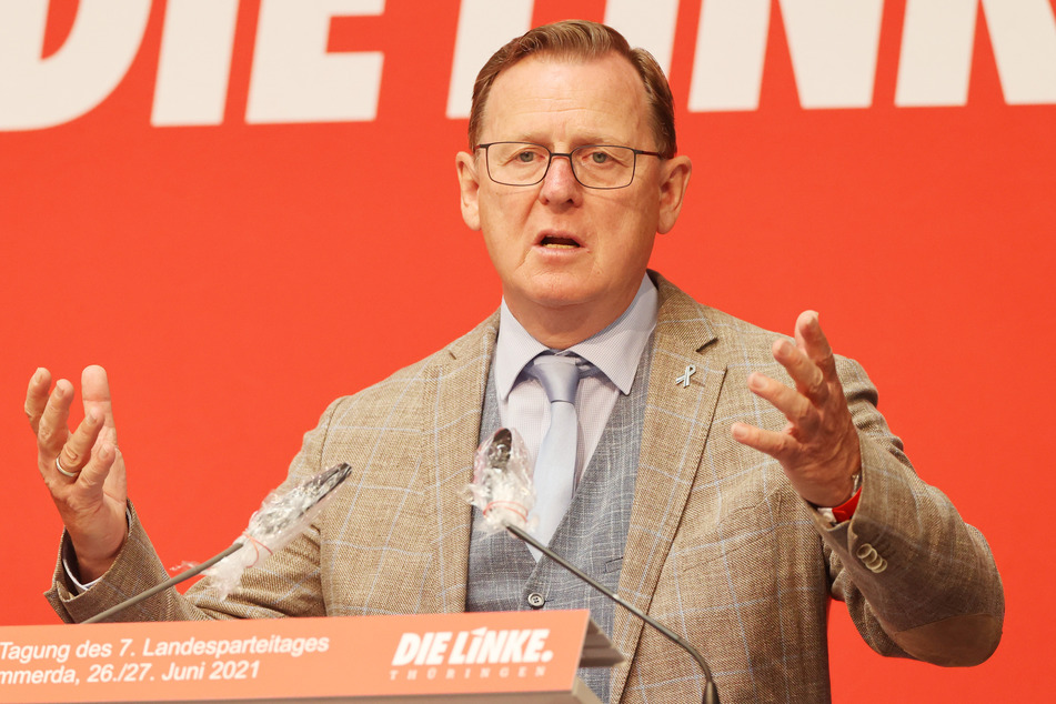 Bodo Ramelow (65, Die Linke), Ministerpräsident von Thüringen, spricht auf dem Landesparteitag der Thüringer Linken. Die Delegierten diskutieren auf dem Parteitag über das Wahlprogramm für die nächste Landtagswahl.