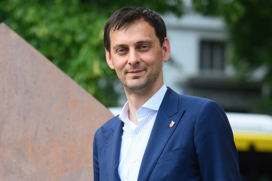 Neuköllns Bezirksbürgermeister Martin Hikel (39, SPD) hat sich für die Geduld der Anwohner bedankt.