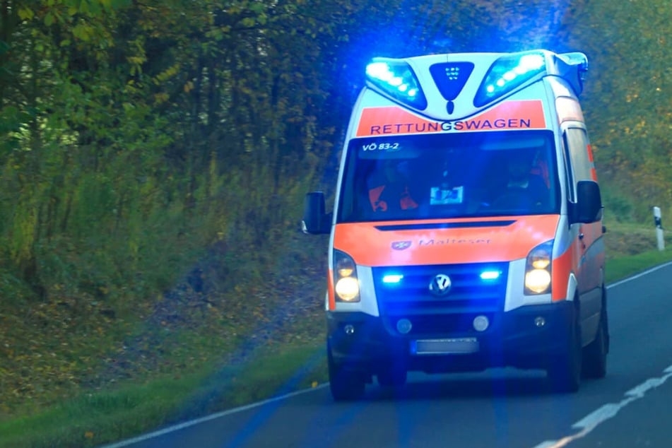 Todesdrama am Güterbahnhof: Radfahrer (†61) kracht mit Lkw zusammen und stirbt