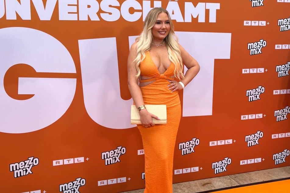 TAG24 traf Marlisa Rudzio (36) auf dem roten Teppich einer RTL+-Party.