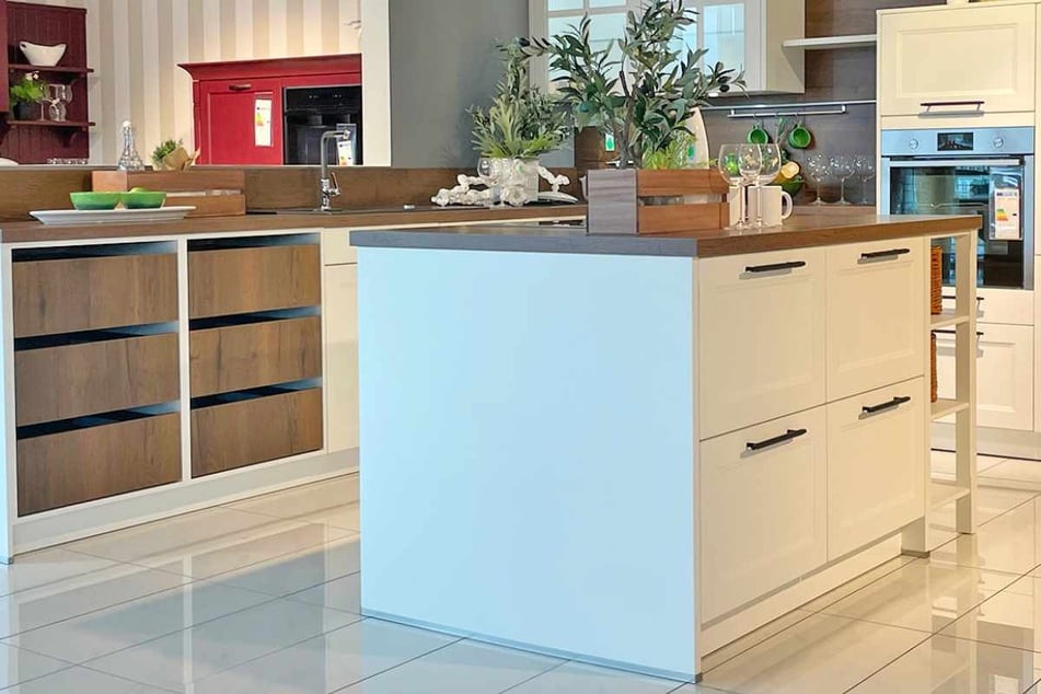 Hier ist ab Freitag (2.1.) Moonlight Shopping mit Mega-Rabatt