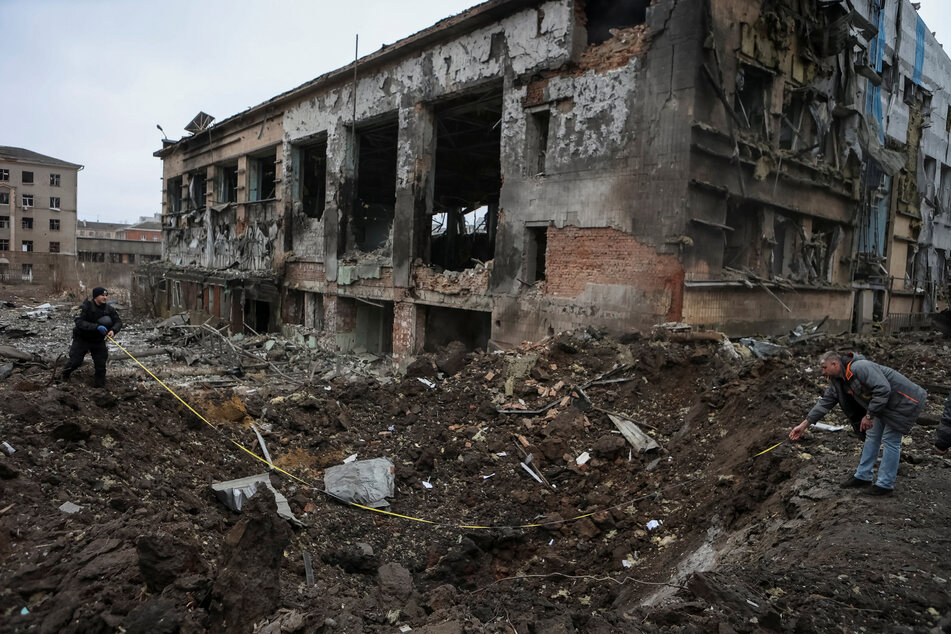 Russian airstrikes also hit Kharkiv, killing at least one person and injuring more than 20.