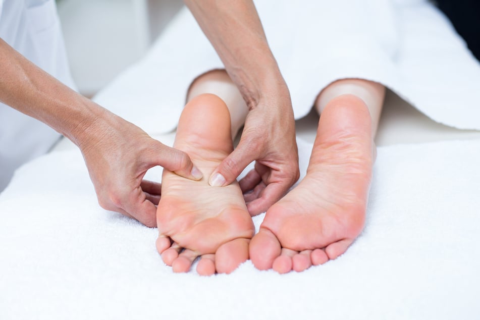 Plötzlich wird's nass an den Füßen: Patientin berichtet von Albtraum-Behandlung